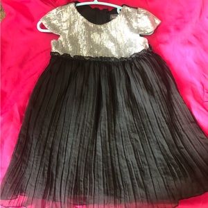 Black and silver 3t dress